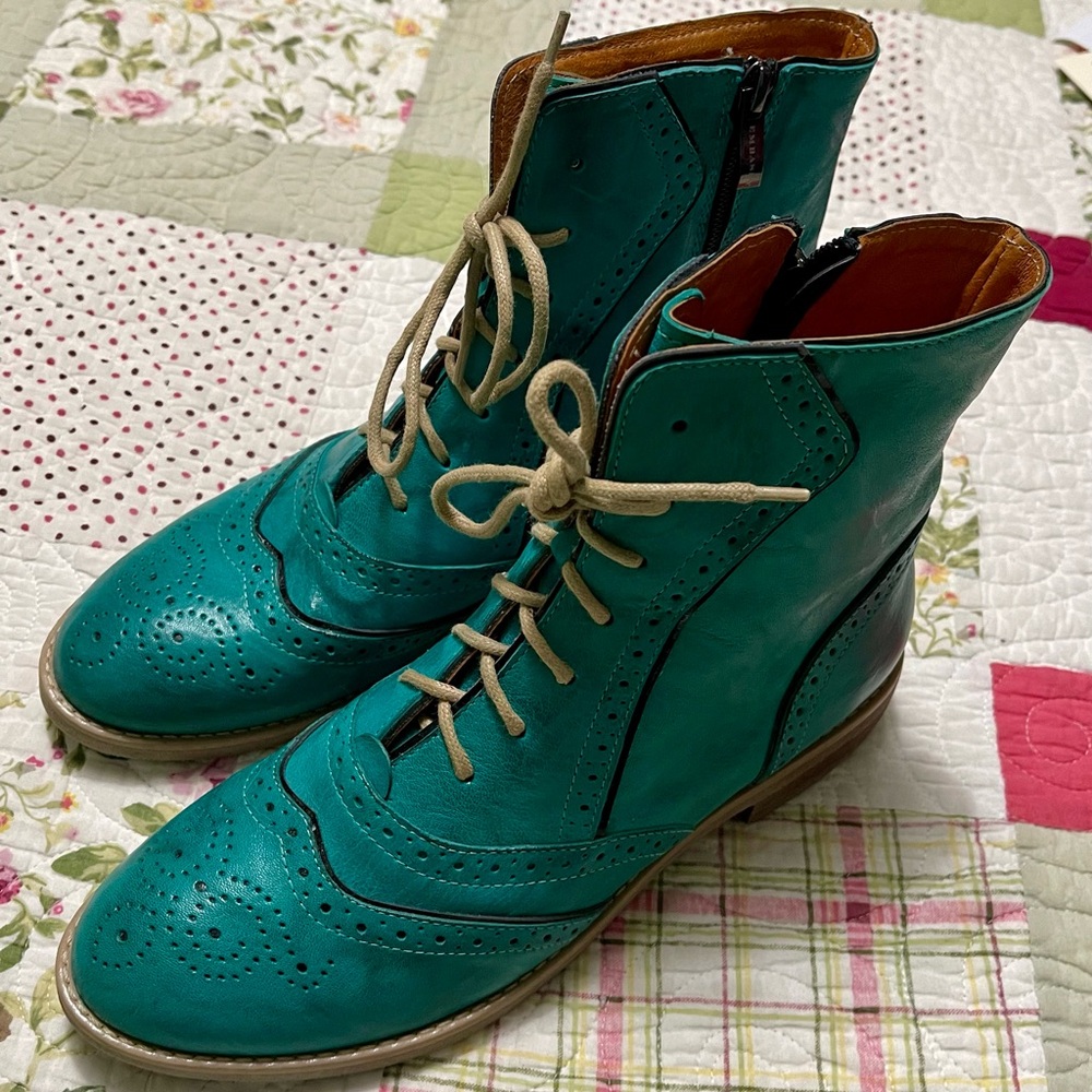 Embassy London Brick Lane Stylish Aqua Teal Lace-Up Boots for Women